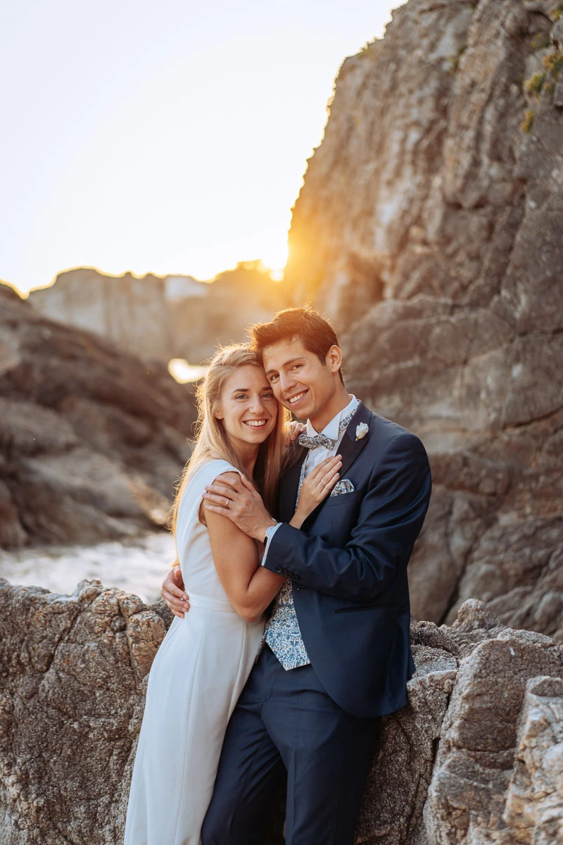 Reportage mariage dans les marais salants de Guérande – Photographe spécialisé lumière naturelle.