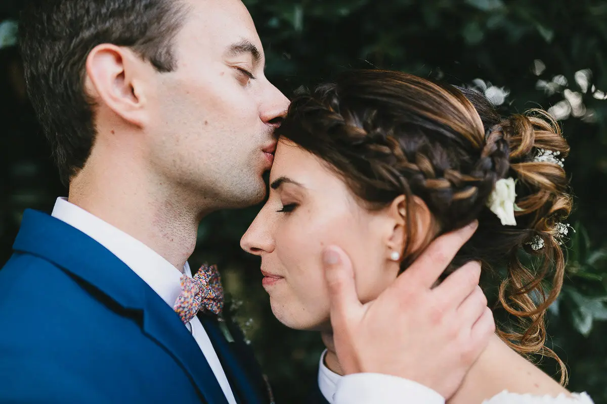 Séance couple au Passage Pommeraye à Nantes - Photographe mariage de luxe.