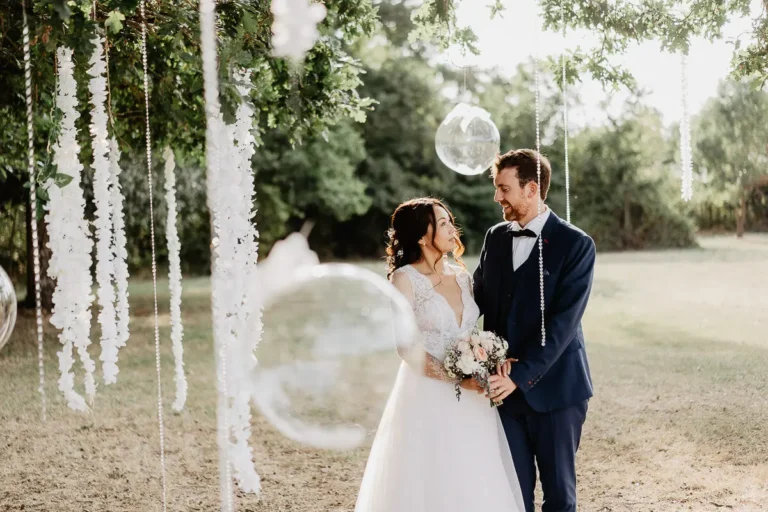 Séance couple au milieu des vignes du Nantais - Ambiance champêtre et authentique.