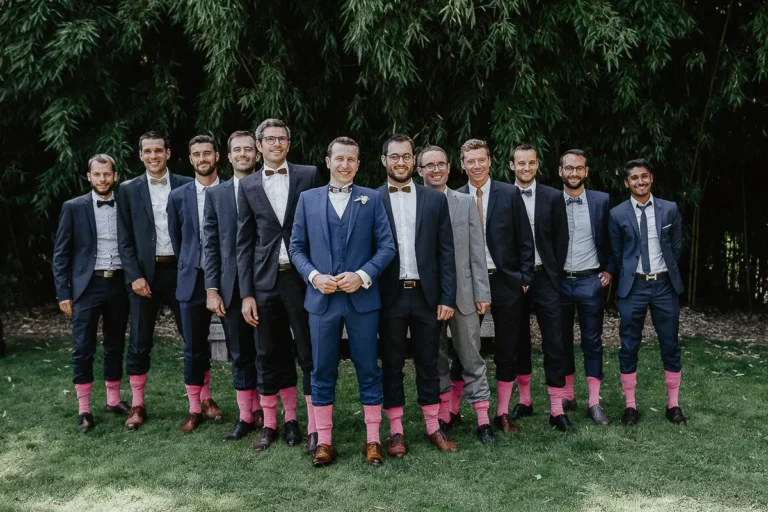 Séance photo sur les rochers de Pornic - Photographe de mariage bord de mer.